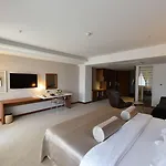Aurel Hotel