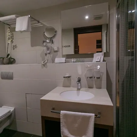 Aurel 4* Podgorica