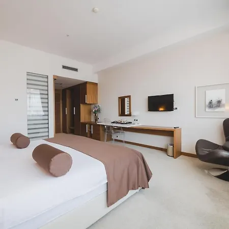 Aurel 4* Podgorica
