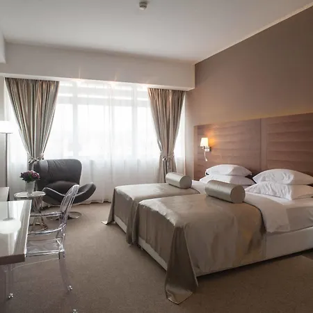Aurel Hotel