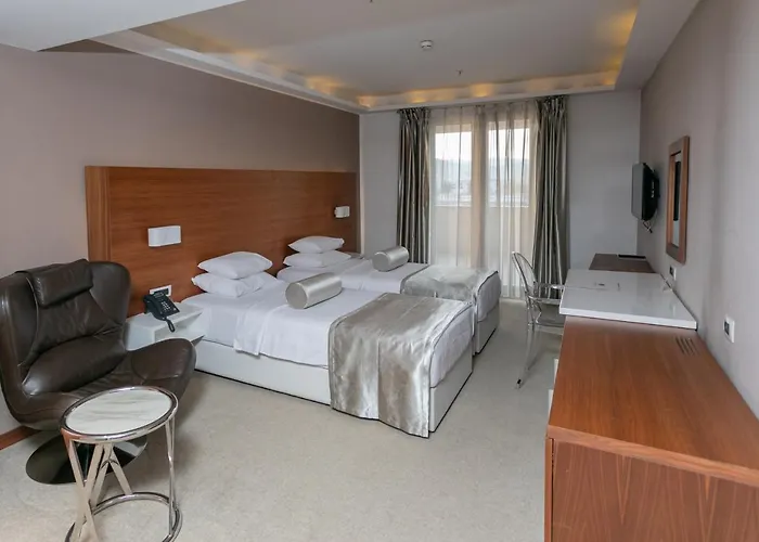 Aurel 4* Podgorica